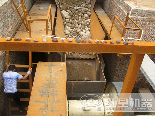 花岗岩破碎机现场检查图 花岗岩破碎机现场检查图