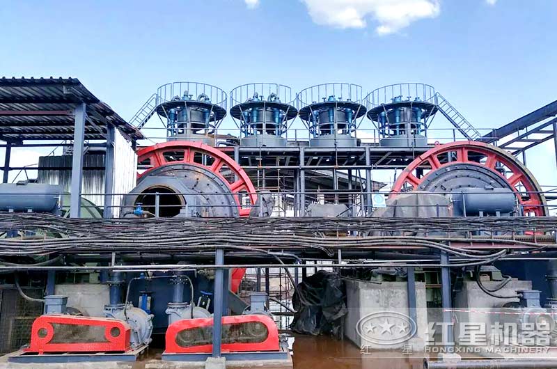 日产5000吨球磨机现场 日产5000吨球磨机现场