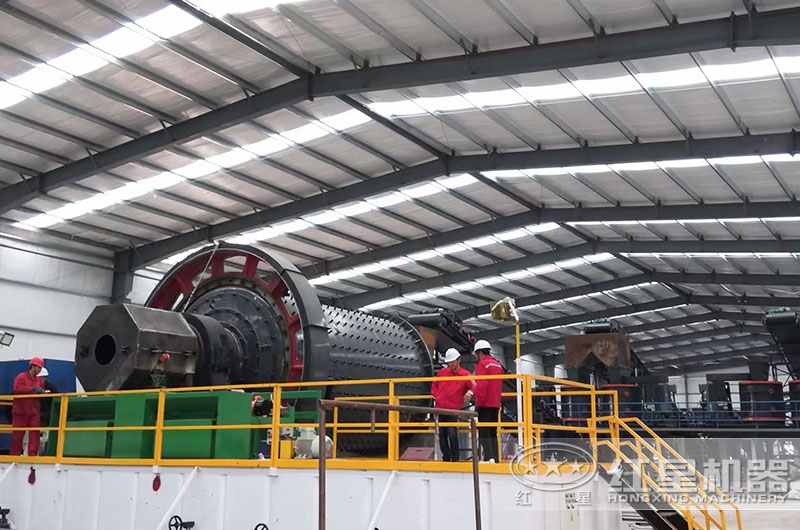 20吨球磨机工作现场 20吨球磨机工作现场